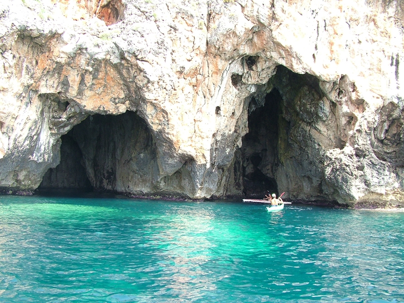 grotte di levante leuca